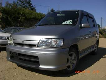 2000 Nissan Cube Photos