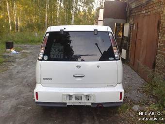 2000 Nissan Cube Photos