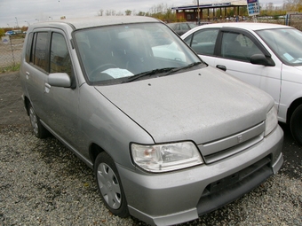 2001 Nissan Cube