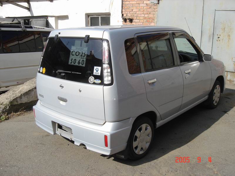 2001 Nissan Cube