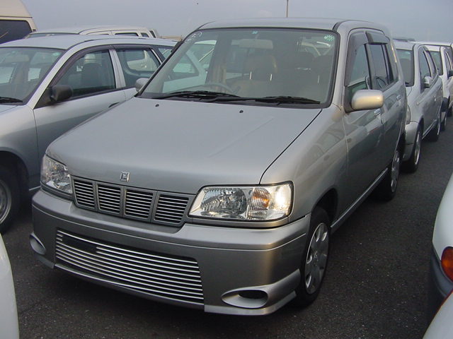 2001 Nissan Cube