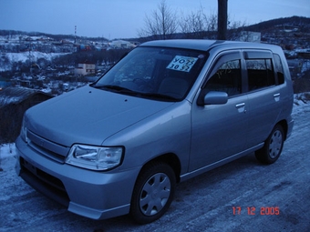 2001 Nissan Cube