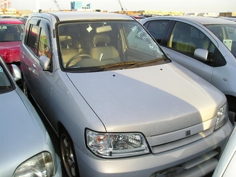 2001 Nissan Cube