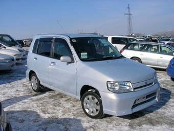 2001 Nissan Cube