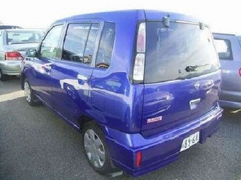 2001 Nissan Cube