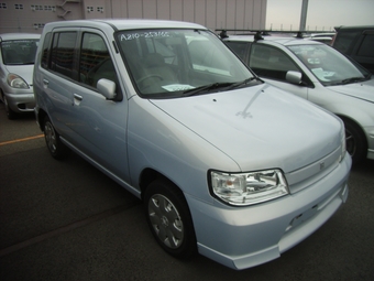 2001 Nissan Cube