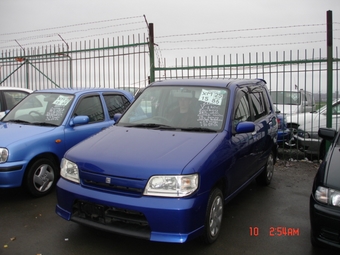 2001 Nissan Cube