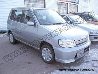 2001 Nissan Cube