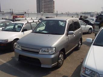 2001 Nissan Cube