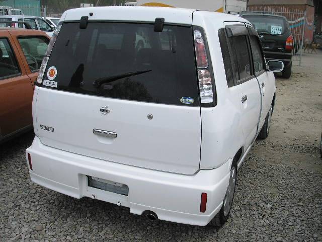 2001 Nissan Cube