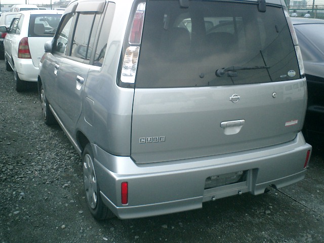 2001 Nissan Cube