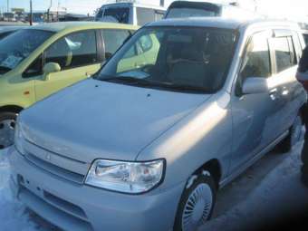 2001 Nissan Cube