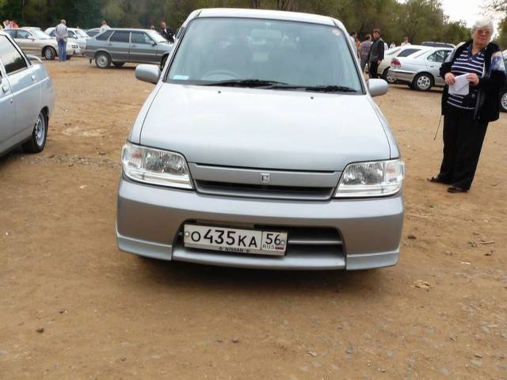 2001 Nissan Cube