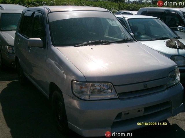 2001 Nissan Cube