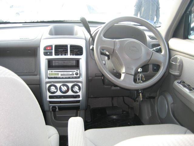 2001 Nissan Cube