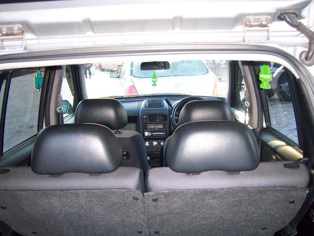 2001 Nissan Cube