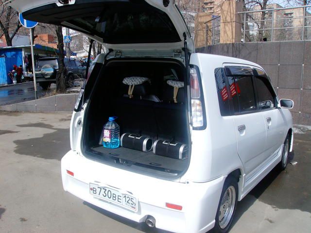 2001 Nissan Cube