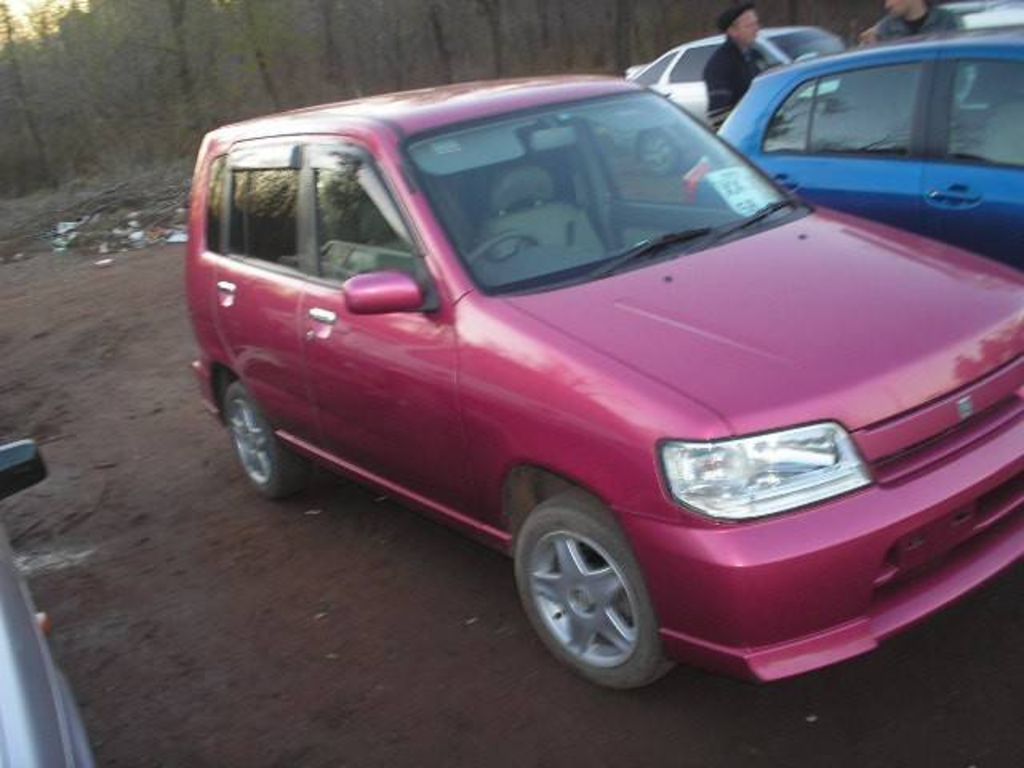 2001 Nissan Cube