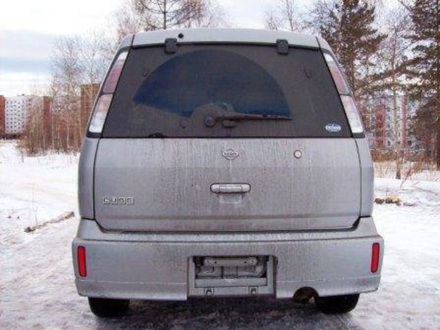 2001 Nissan Cube