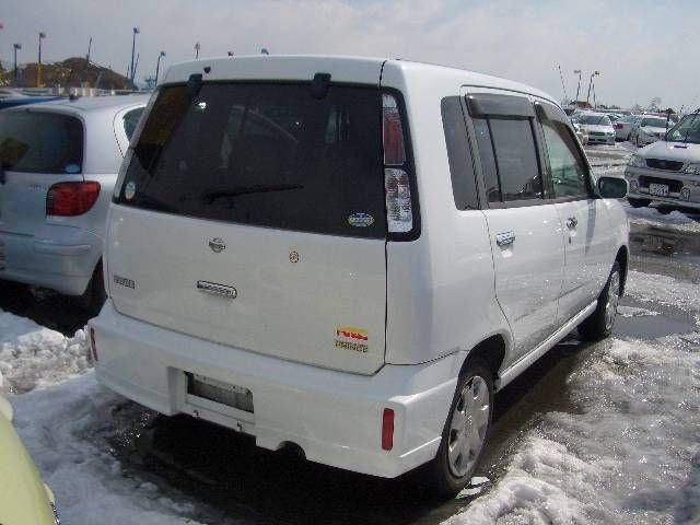 2001 Nissan Cube