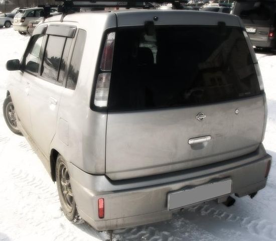 2001 Nissan Cube