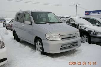 2001 Nissan Cube