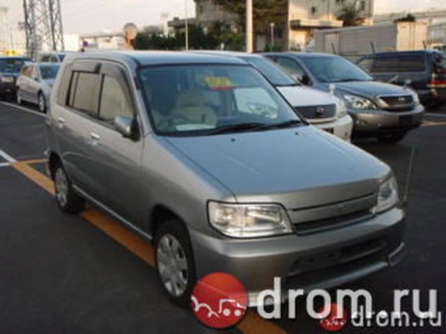 2001 Nissan Cube