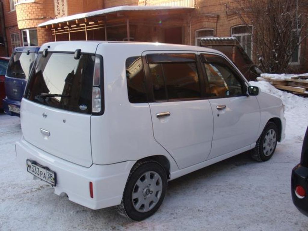 2001 Nissan Cube