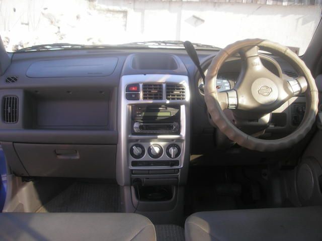 2001 Nissan Cube