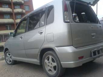 2001 Nissan Cube