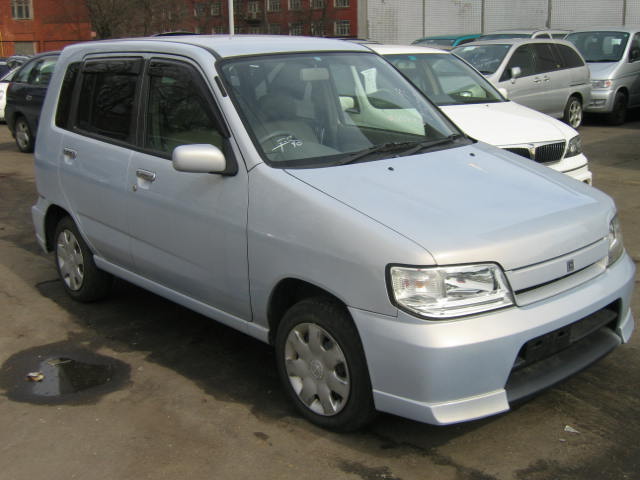 2001 Nissan Cube Pictures