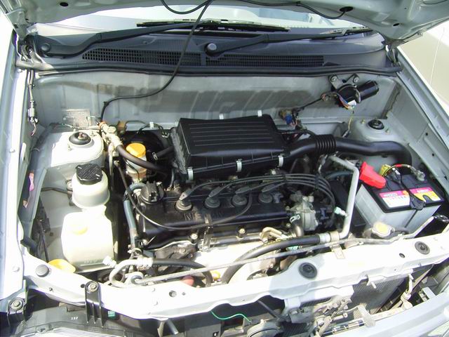 2001 Nissan Cube Pictures
