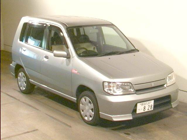 2001 Nissan Cube Pictures