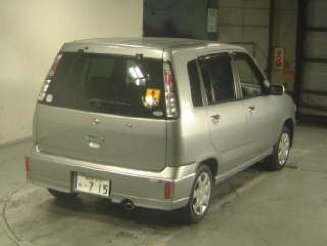 2001 Nissan Cube Pics