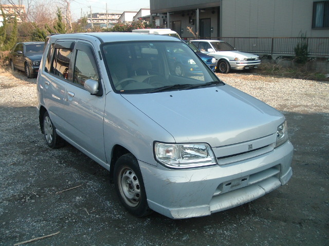 2001 Nissan Cube Pictures