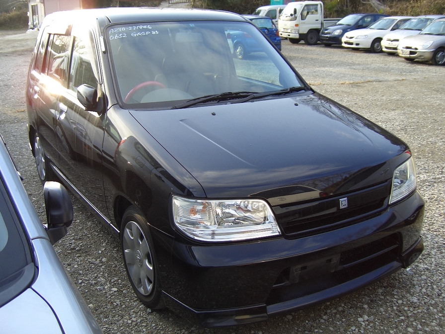 2001 Nissan Cube Pictures