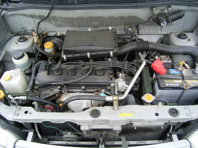 2001 Nissan Cube Pictures