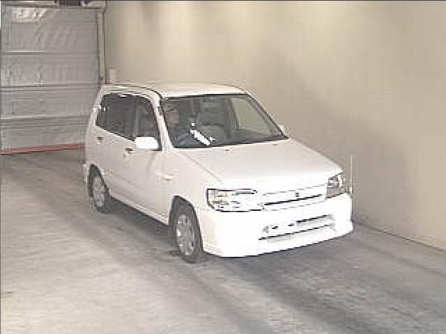 2001 Nissan Cube Pics