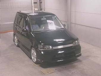 2001 Nissan Cube