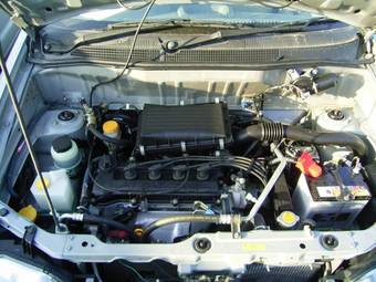 2001 Nissan Cube Pictures