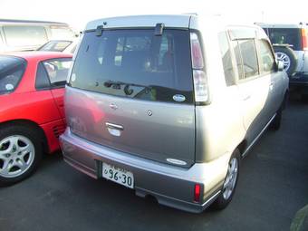 2001 Nissan Cube Pictures