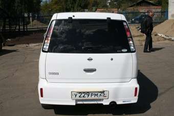 2001 Nissan Cube Pictures