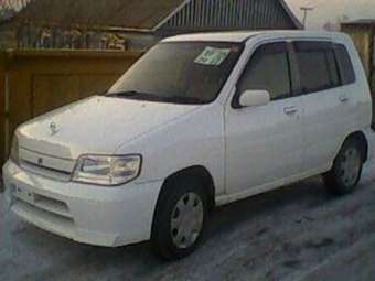 2001 Nissan Cube Pictures