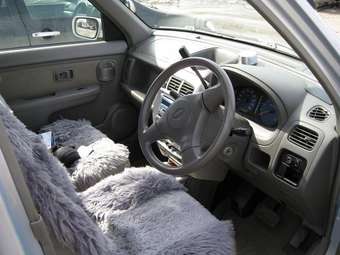2001 Nissan Cube Images