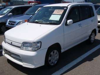 2001 Nissan Cube Pictures