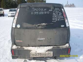 2001 Nissan Cube Photos