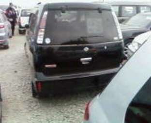 2001 Nissan Cube Photos