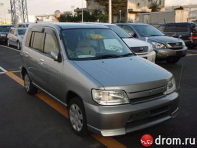 2001 Nissan Cube