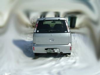 2001 Nissan Cube Photos