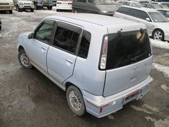 2001 Nissan Cube Pictures